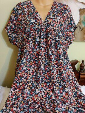 EMERY ROSE DRESS WITH BOTTOM RUFFLE SIZE L GOOD CONDITION